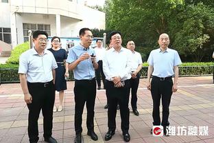 布鲁斯-布朗：斯科蒂-巴恩斯是一位愿意在场上拼命的球员